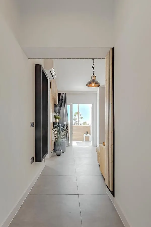 Apart Luxury Apartment In Island Village. 아데제 0*,  스페인